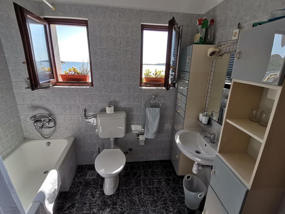 Apartment Zdravka Примоштен Экстерьер фото